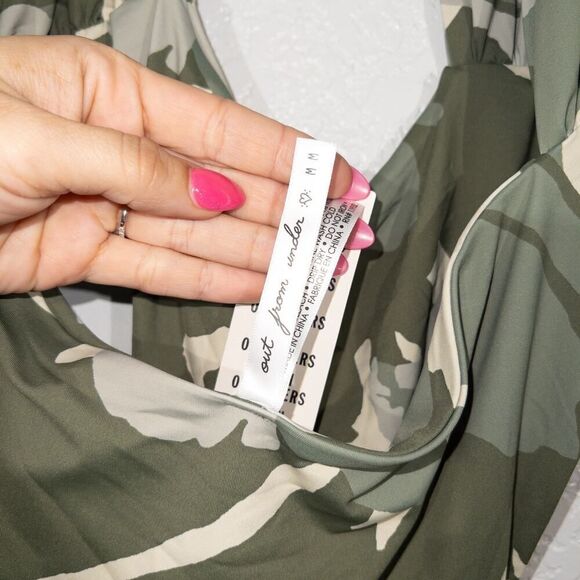 NWT Out From Under x UO Green Camo Lucia Wrap One-Piece Swimsuit Size Medium - Picture 8 of 9